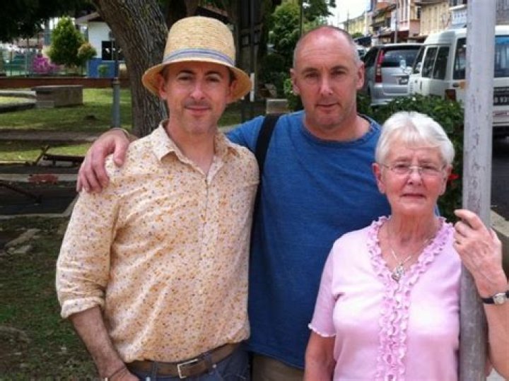 Alan Cumming Brother, Tom