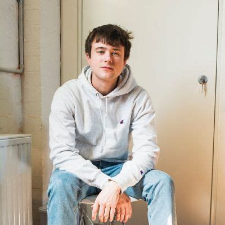 Alec Benjamin- Wiki, Age, Height, Net Worth, Girlfriend, Ethnicity