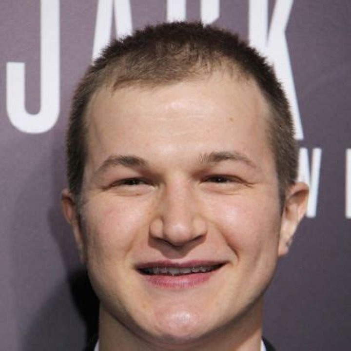 Alec Utagoff- Wiki, Age, Height, Net Worth, Girlfriend, Career