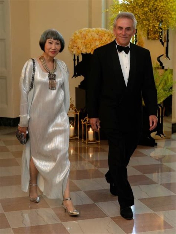 Amy Tan’s Husband: Who is Amy Tan Dating?