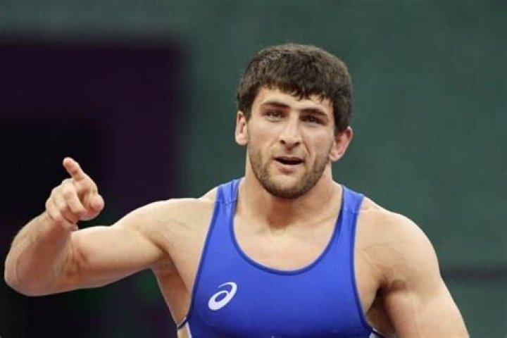 Aniuar Geduev Net Worth, Age, Height, Bio, Birthday, Wiki!