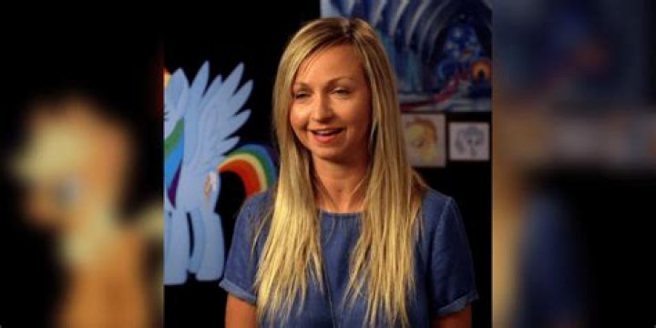 Ashleigh Ball - Net Worth, Age, Height, Birthday, Bio, Wiki!