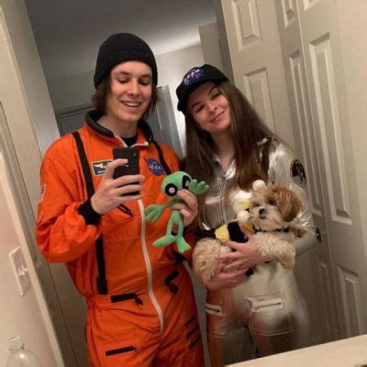 Atozy’s Girlfriend: Who is Atozy Dating?