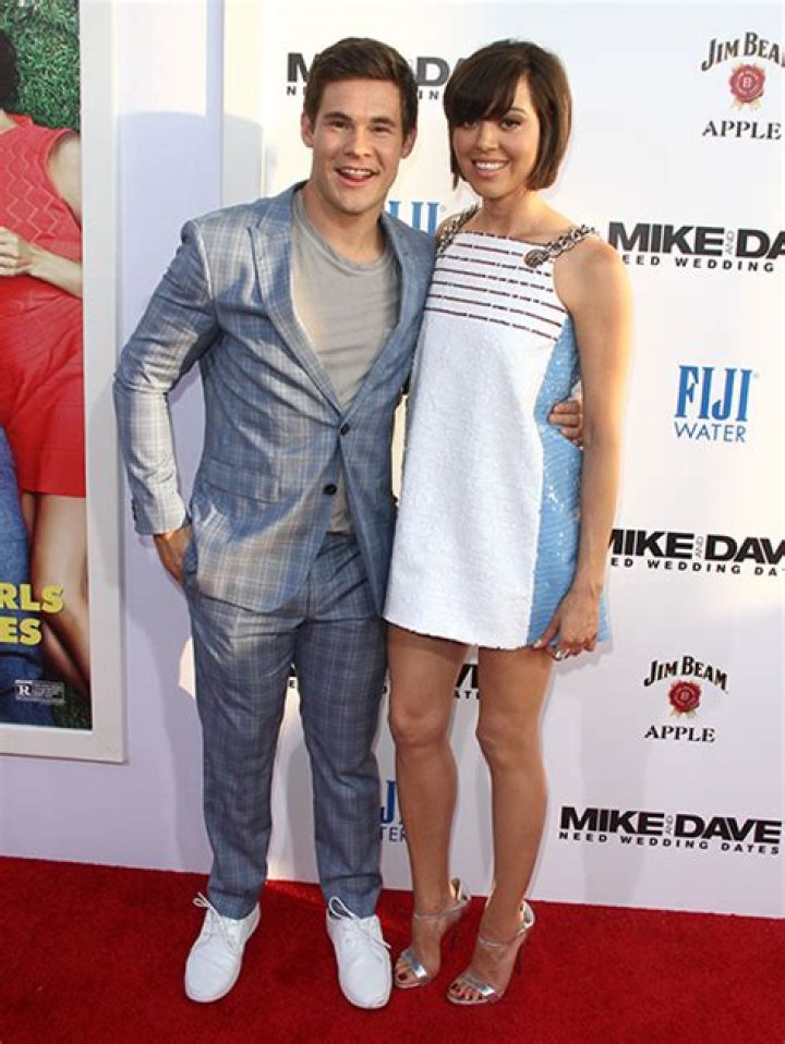 Aubrey Plaza Opens Up About Her Bisexuality: I Fall In Love With Girls And Guys!