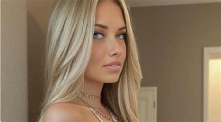 Aurora Pettit - Net Worth, Age, Height, Birthday, Bio, Wiki!