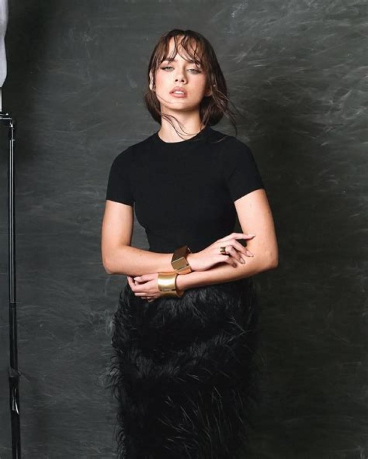 Azul Guaita- Wiki, Age, Net Worth, Boyfriend, Dating, Height