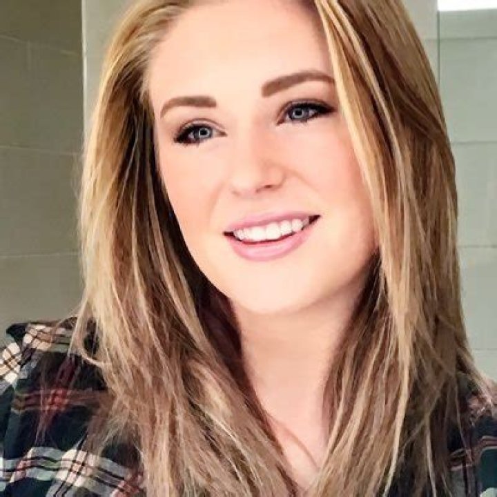 Caitlyn Kissee- Age, Net Worth, Height, Boyfriend, Career, Ethnicity