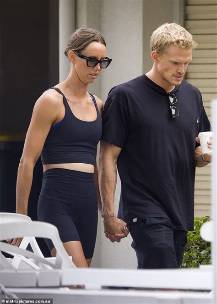 Cody Simpson’s Girlfriend: Who is Cody Simpson Dating?