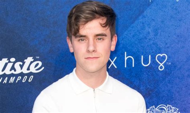 Connor Franta Announces a Second Tour For His Book 'Note to Self'