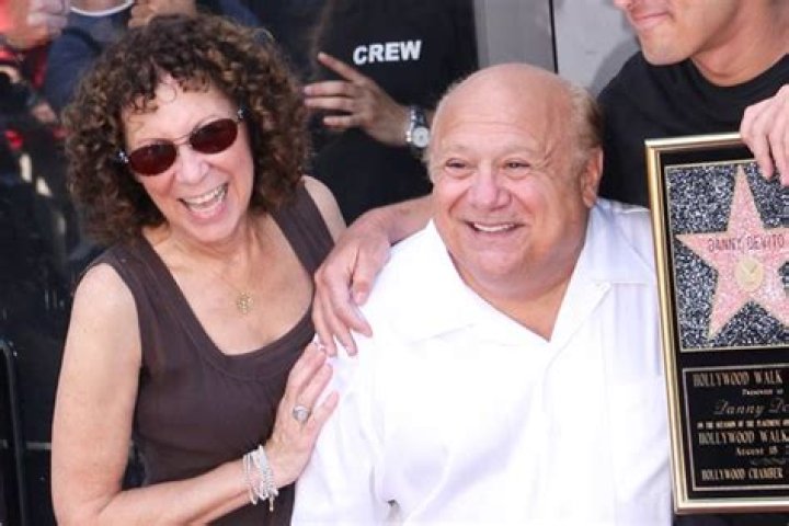 Danny DeVito height, weight and body measurements