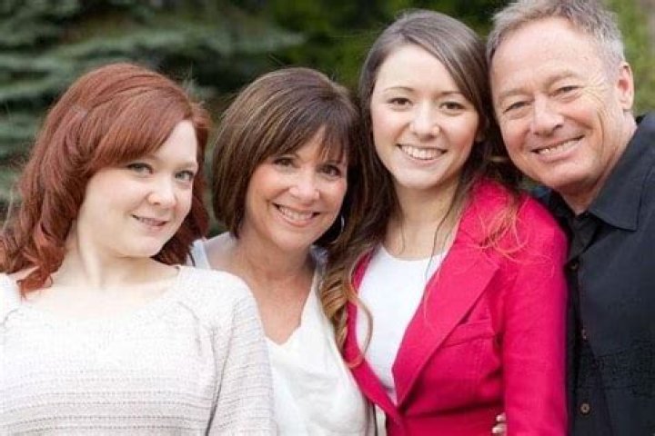 Deb Hope Bio, Parents, Husband, Children, Siblings, Net Worth