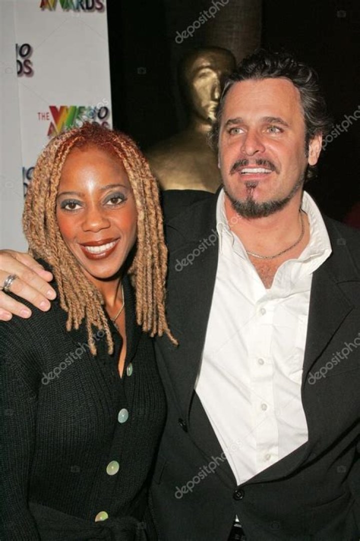 Debra Wilson’s Husband: Who is Debra Wilson Dating?