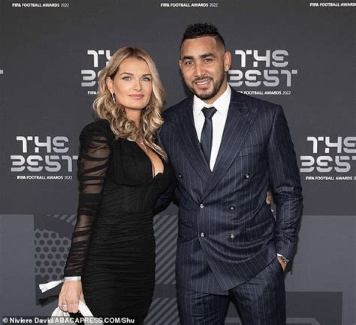 Dimitri Payet’s Girlfriend: Who is Dimitri Payet Dating?