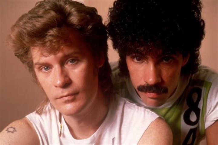 Does John Oates have siblings?