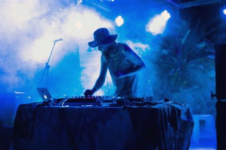 Dreamlike Psychedelia Artist Marc-E Talks About the Creation of “Before the Thought”
