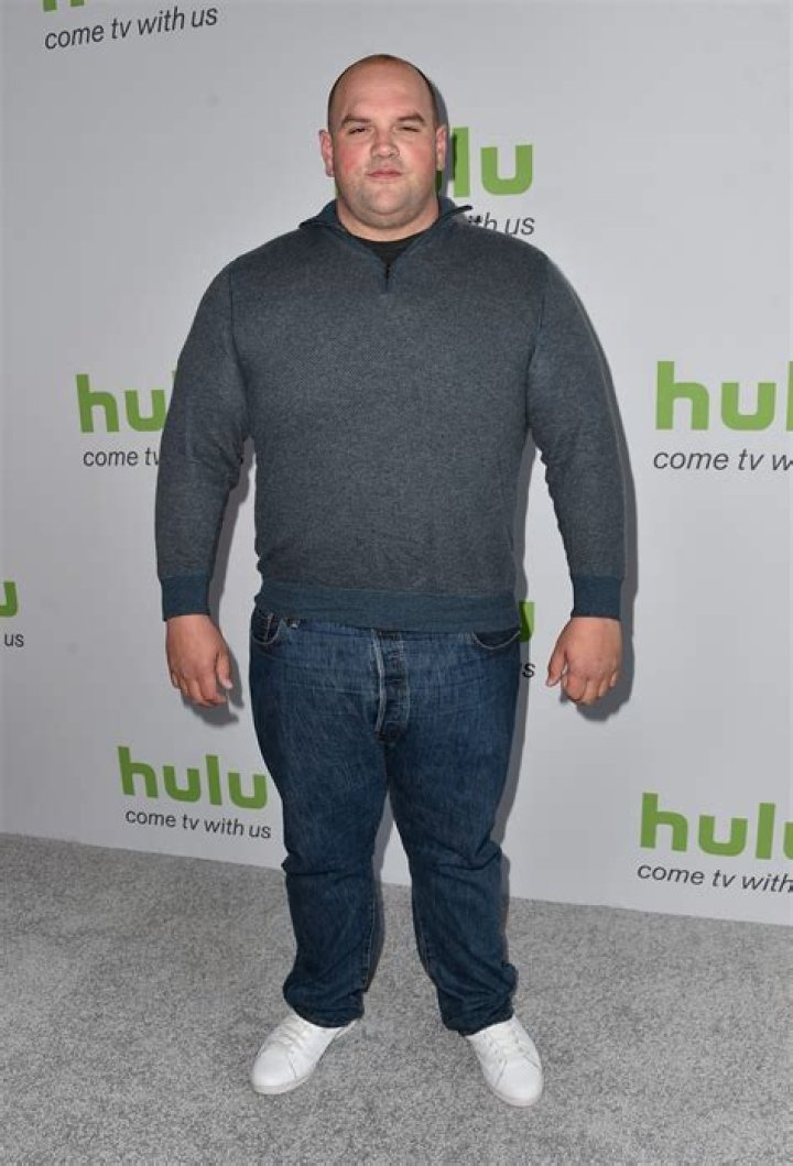 Ethan Suplee- Bio, Wiki, Age, Height, Weight, Net Worth, Relationship