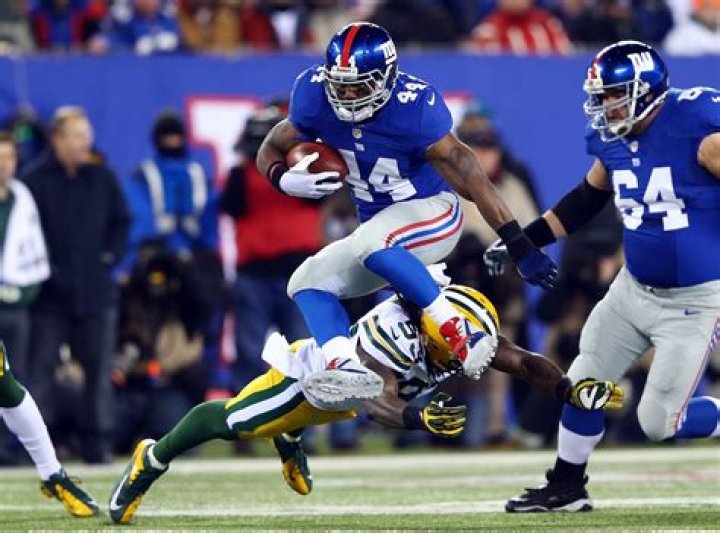 Fame | Ahmad Bradshaw net worth and salary income estimation Apr, 2024