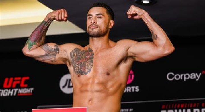 Fame | Carlos Ulberg net worth and salary income estimation Apr, 2024