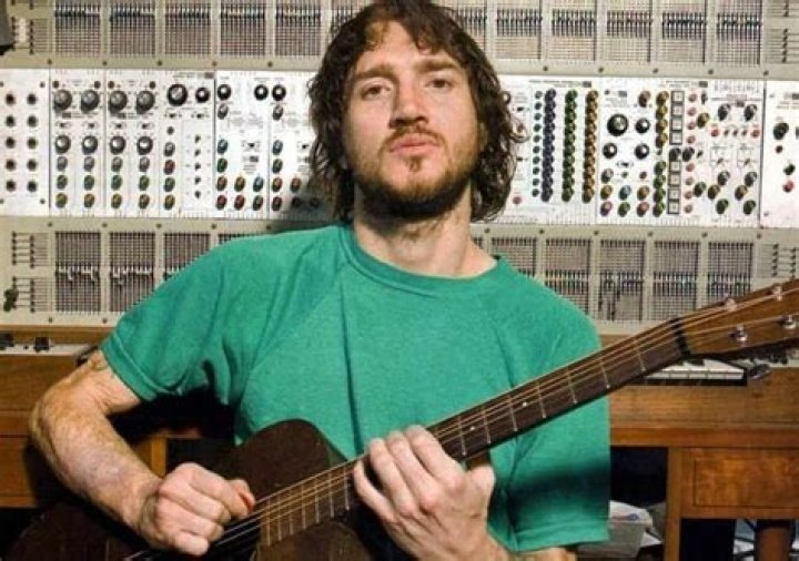 Fame | John Frusciante net worth and salary income estimation Jan, 2024