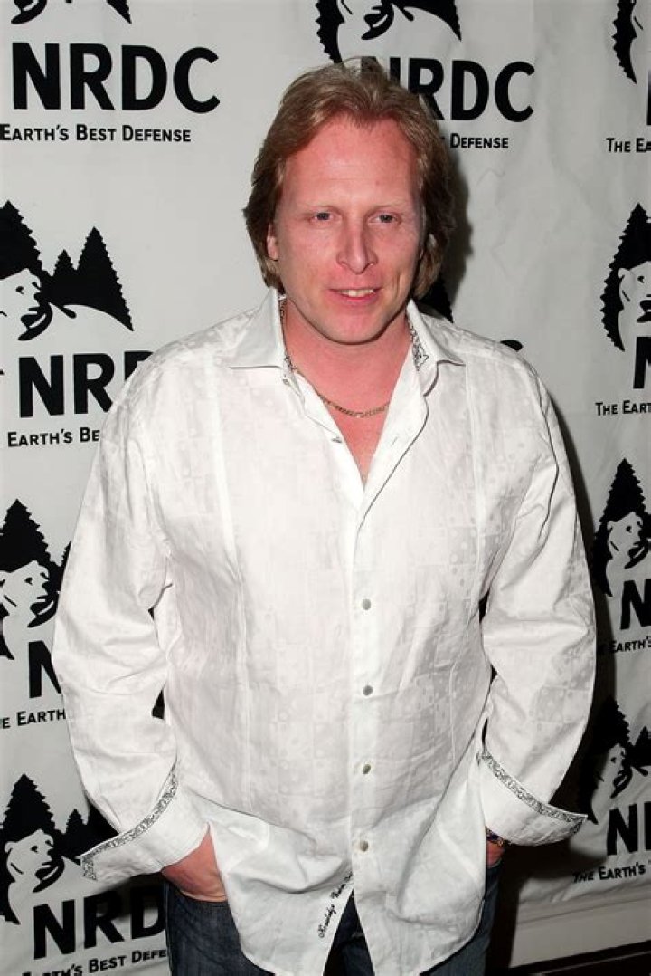 Fame | Michael E. Hansen net worth and salary income estimation Apr, 2024
