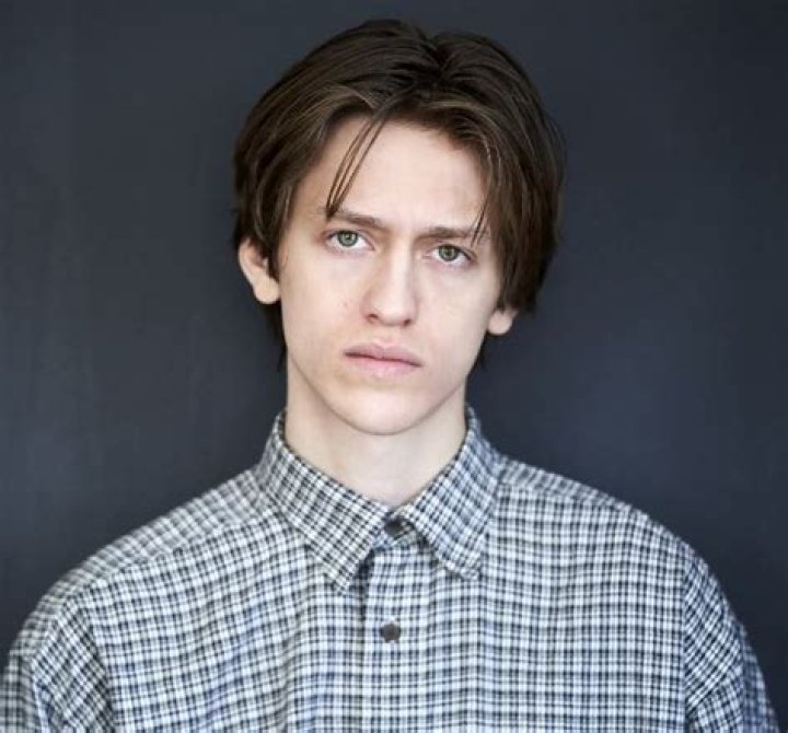 Fame | Percy Hynes White net worth and salary income estimation Apr, 2024