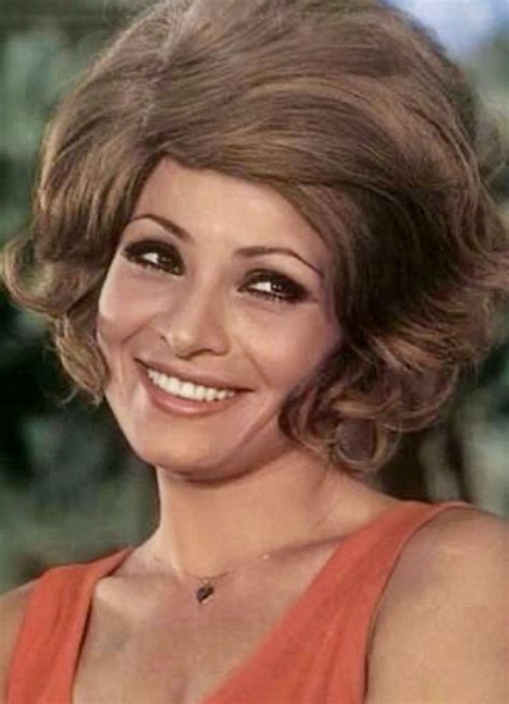 Fame | Safia El Emari net worth and salary income estimation Apr, 2024