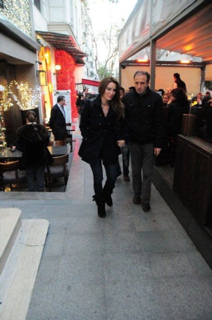 Gamze Ozcelik’s Boyfriend: Who is Gamze Ozcelik Dating?