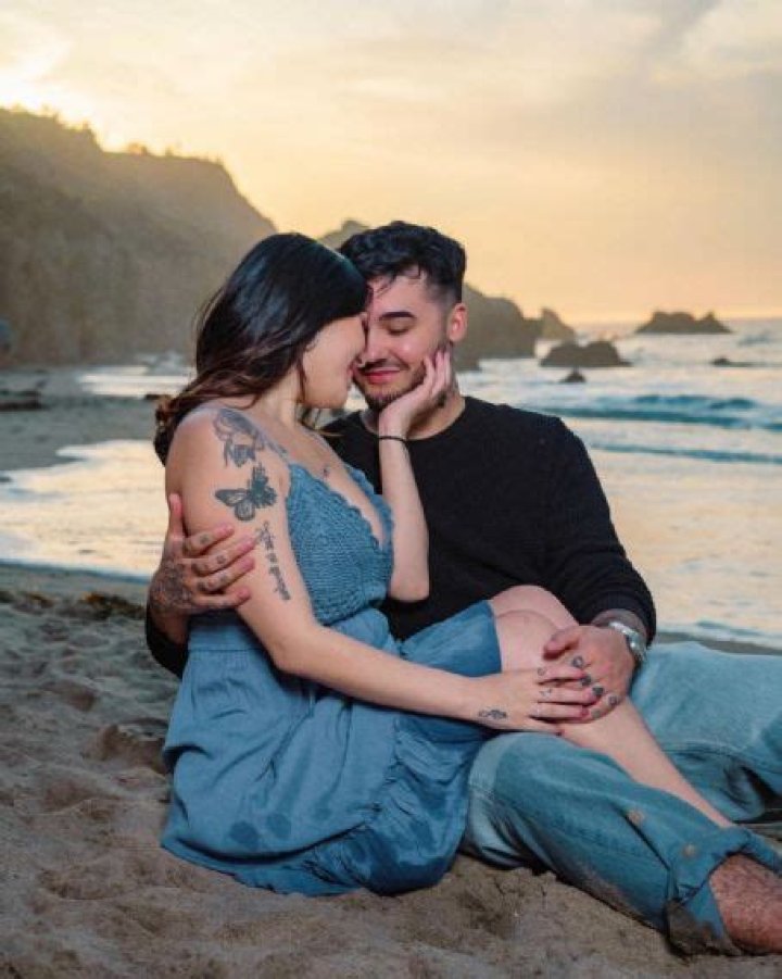 Hello Langie’s Boyfriend: Who is Hello Langie Dating?