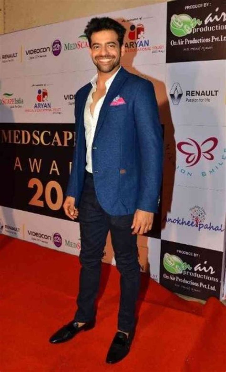 Himmanshoo A. Malhotra Net Worth, Age, Height, Bio, Birthday, Wiki!