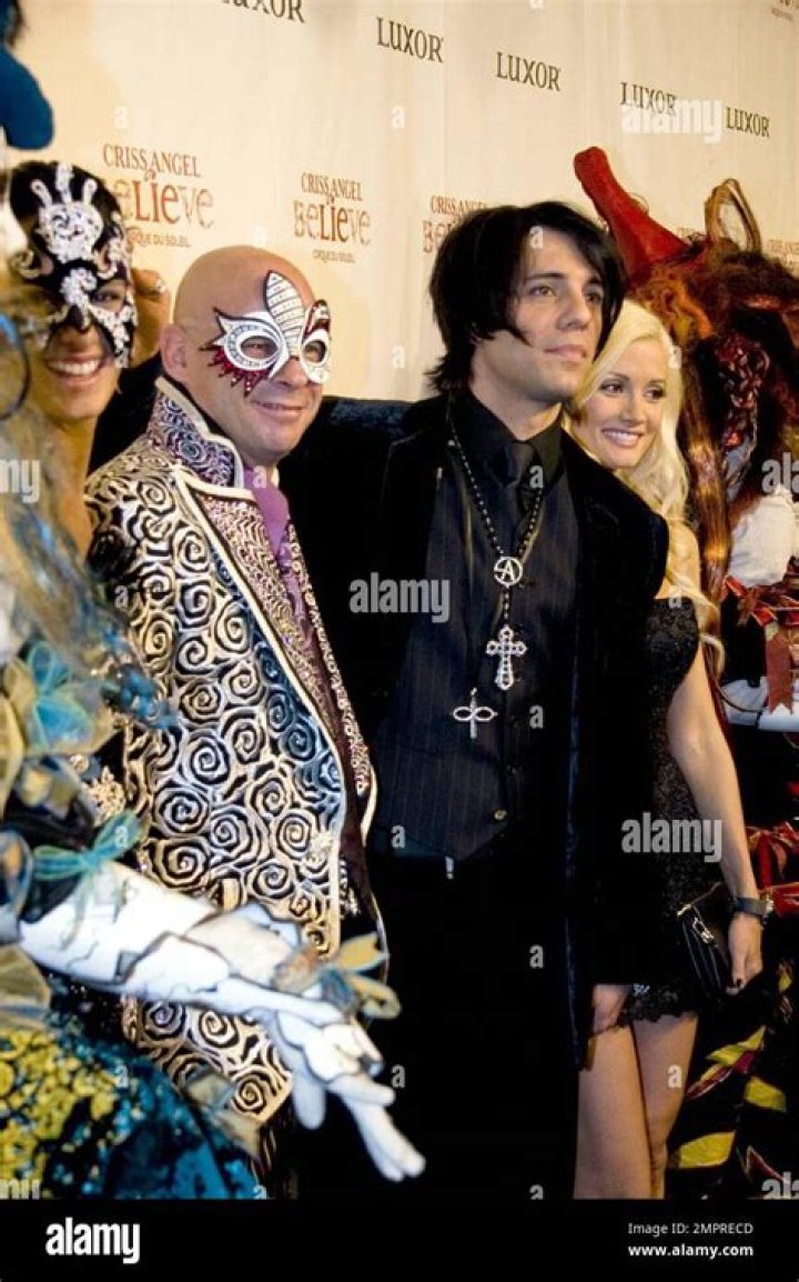 Holly Madison & Criss Angel Splittsville!