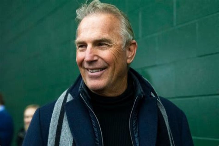 How much is Kevin Costner’s net worth today