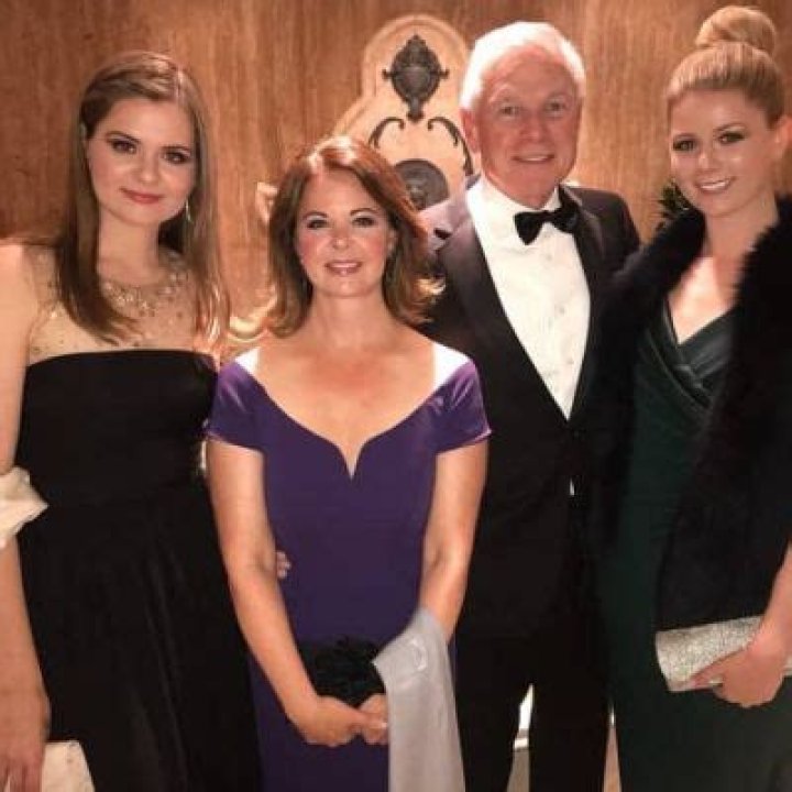 Howie Carr- Wiki, Age, Height, Net Worth, Wife, Marriage