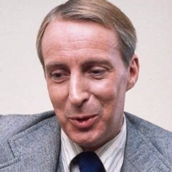 Ian Richardson Net Worth 2024, Age, Height, Bio, Birthday, Wiki!
