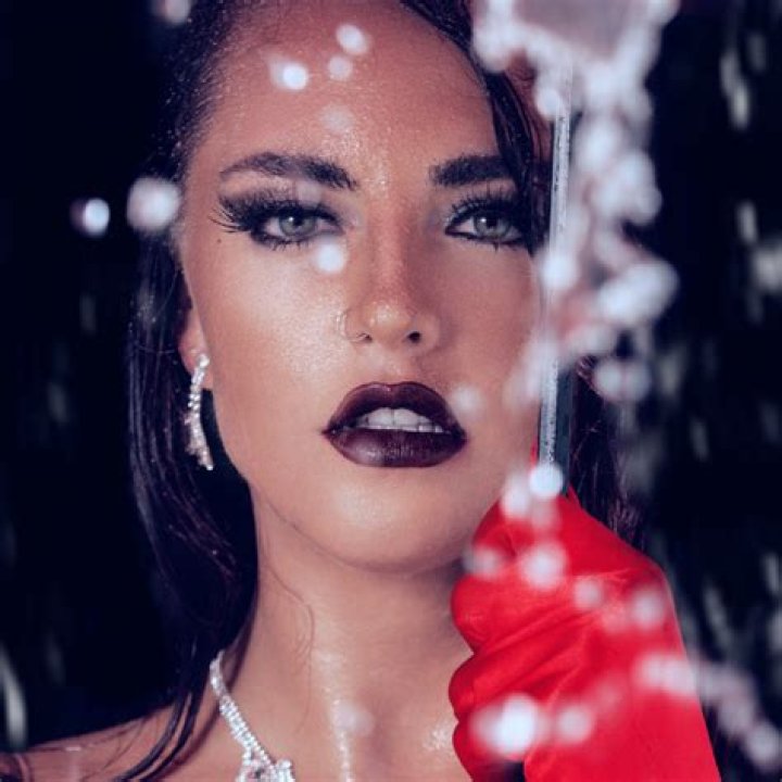 Interview: Fia Nyxx Opens Up about ‘Red Umbrella’