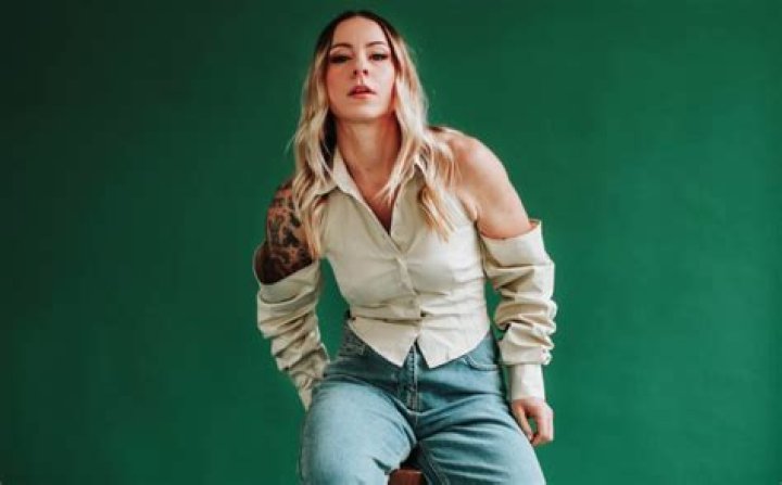 INTERVIEW: Lucy Spraggan makes peace with the present & looks forward to a positive future...
