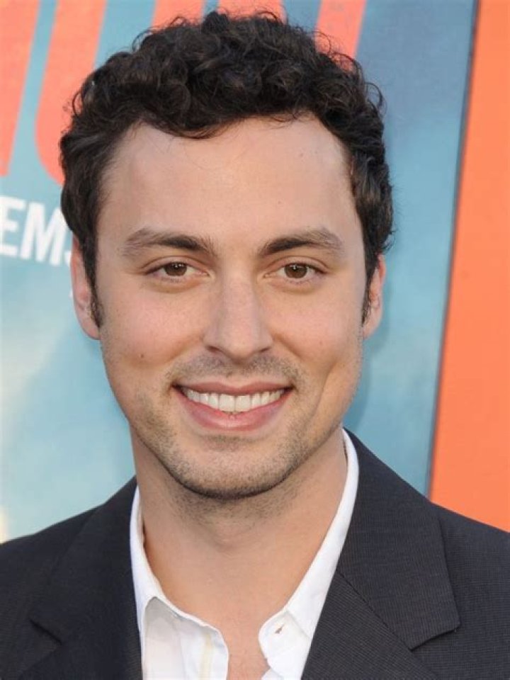 John Francis Daley Net Worth, Age, Height, Bio, Birthday, Wiki!