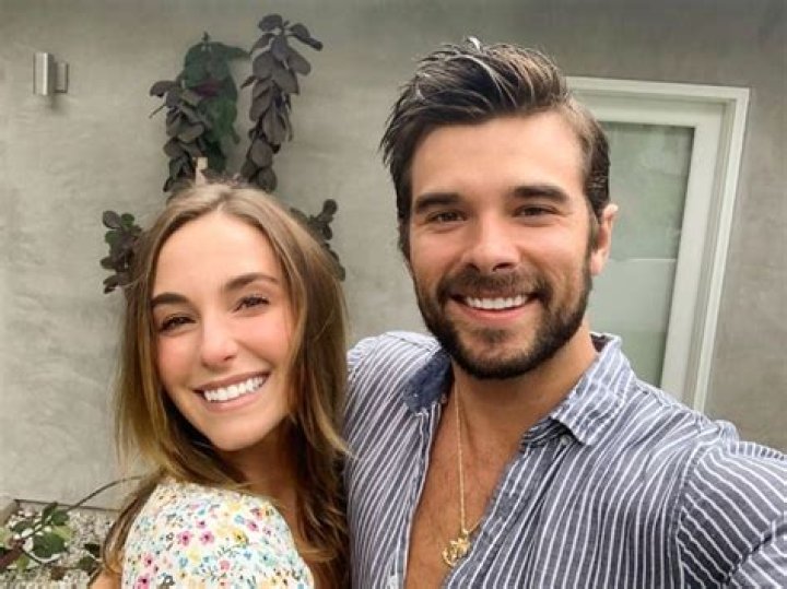 Josh Swickard- Net Worth, Age, Height, Girlfriend, Ethnicity, Career