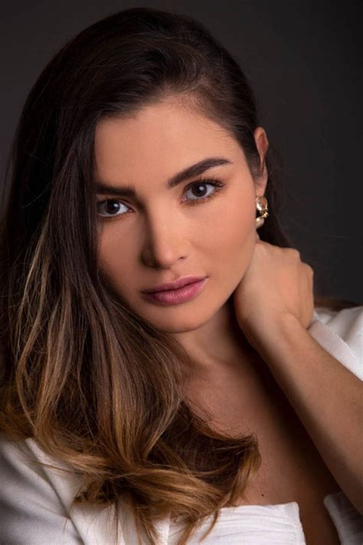 Karla Peniche Net Worth, Age, Height, Bio, Birthday, Wiki!