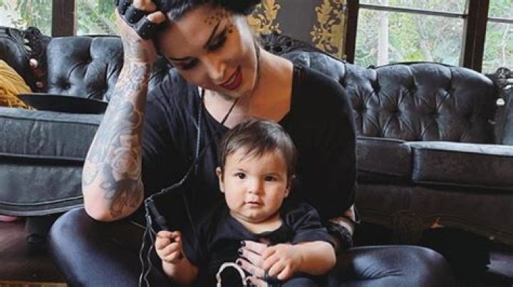 Katherine von Drachenberg Son: Who Is Leafar Von D Reyes?
