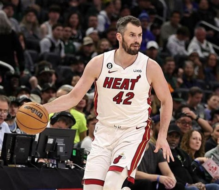 Kevin Love Height: How Tall Is Kevin Love?