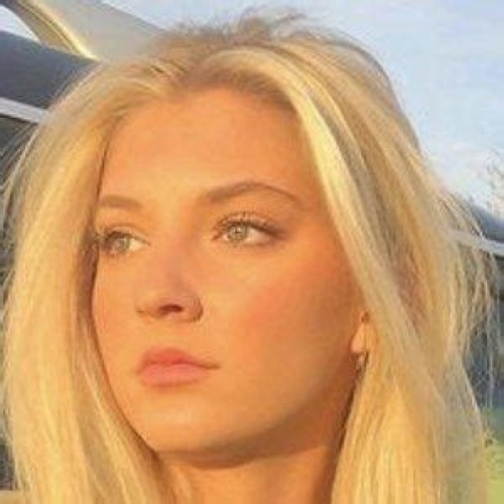 Kyla Laufer - Net Worth, Age, Height, Birthday, Bio, Wiki!