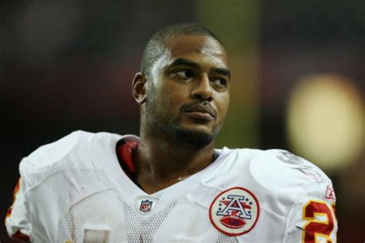 Larry Johnson Net Worth, Age, Height, Bio, Birthday, Wiki!