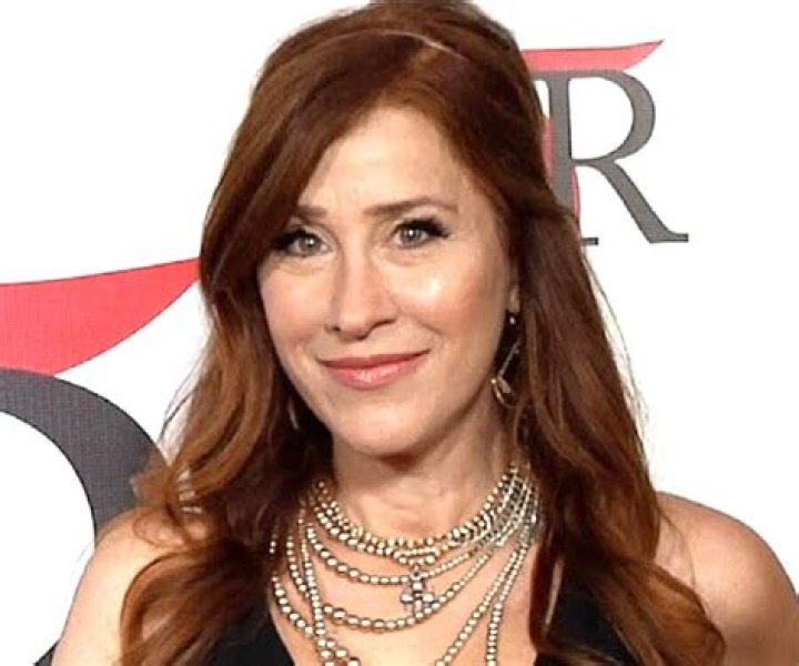Lisa Ann Walter Net Worth, Age, Height, Bio, Birthday, Wiki!