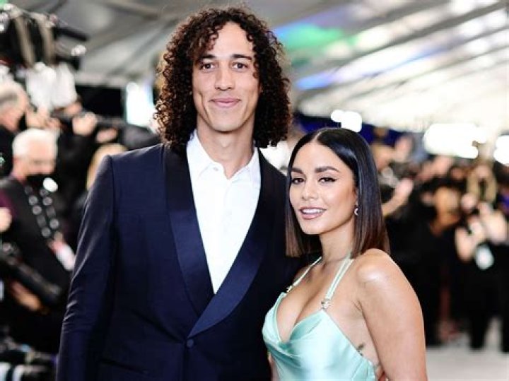 Maria Del Mar Molar- Wiki, Age, Husband, Ethnicity, Net Worth, Height