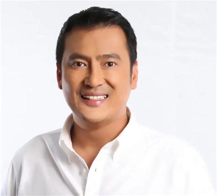 Mark Lapid Net Worth, Age, Height, Bio, Birthday, Wiki!