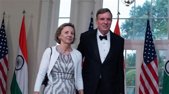 Mark Warner’s Wife: Who is Mark Warner Dating?