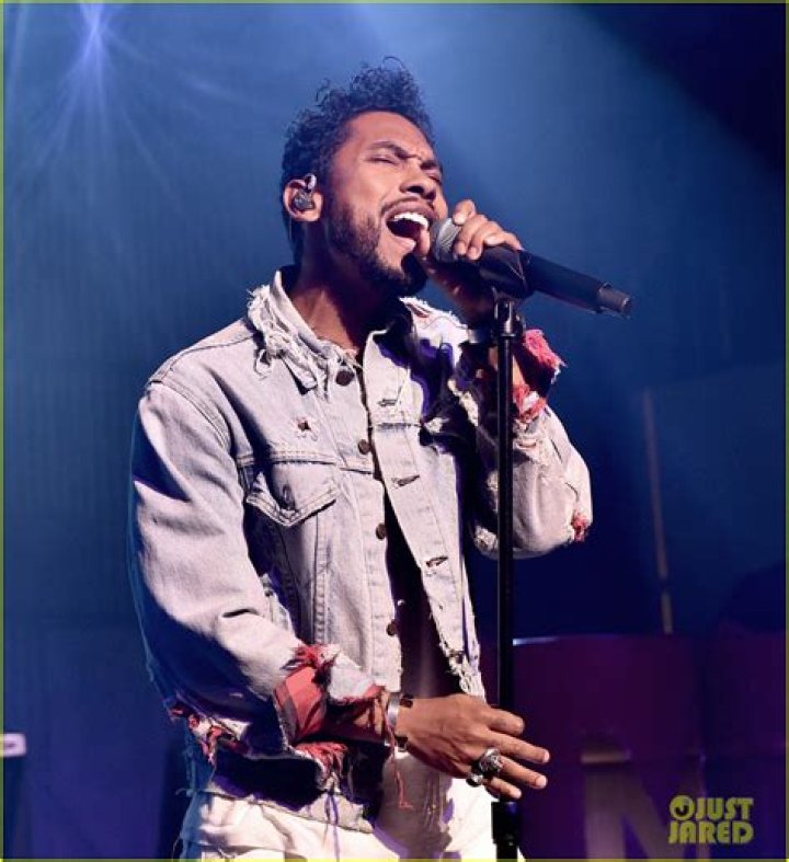 Miguel teases new music video for 'Waves'