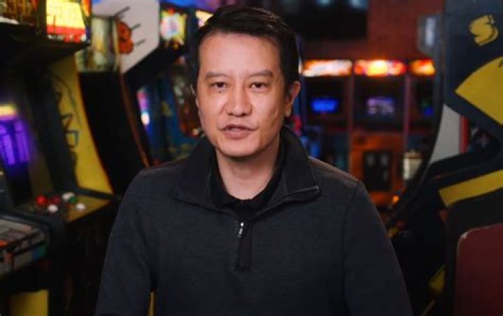 Minh Le - Net Worth, Age, Height, Birthday, Bio, Wiki!