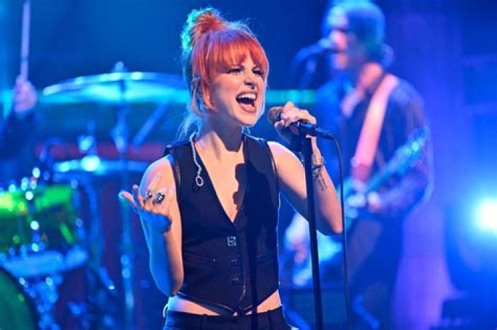 Paramore's Hayley Williams Announces Split With Chad Gilbert