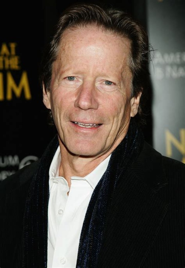 Peter Strauss Net Worth, Age, Height, Bio, Birthday, Wiki!